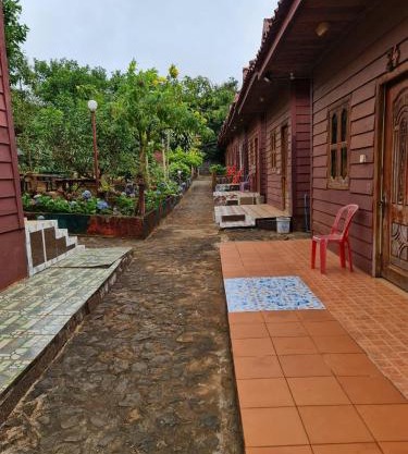 Phanyro Motel