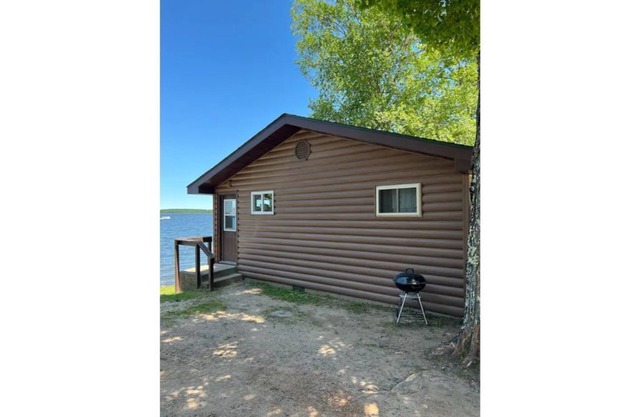 Hillside Resort Cabin 5