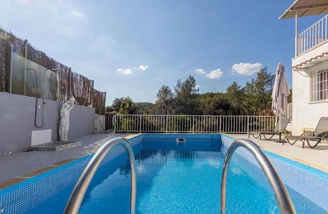 PHENOMENAL VILLA IN TARRAGONA (Costa Dorada) WITH PRIVATE POOL, 8 pers.