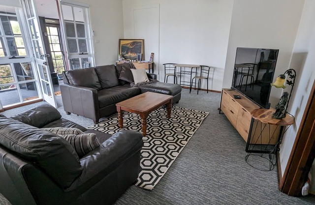 PHILLIP ISLAND Smiths Beach Stunning 2br Apartment Walk 1min Beach 5min GP Track