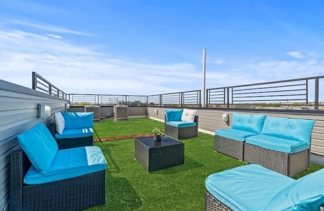 Philly Skyline View Home w/ Hot Tub & Games