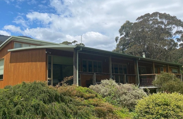 Philyn's Mountain Escape, Warburton