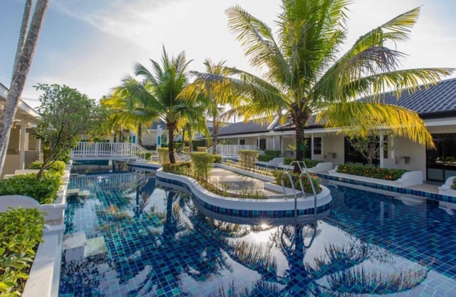 Phuket Town, 7 km from Chinpracha House, Room with pool access.