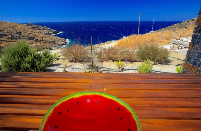 Pi Beachfront Lux Designer Apt, tranquilo, vistas al mar, en la playa, 2 hab, apoyo