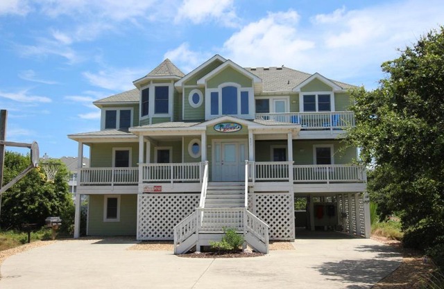 PI161, St Nicks- Oceanside, Rec Room, Priv Pool, Hot Tub, Close to Beach Access