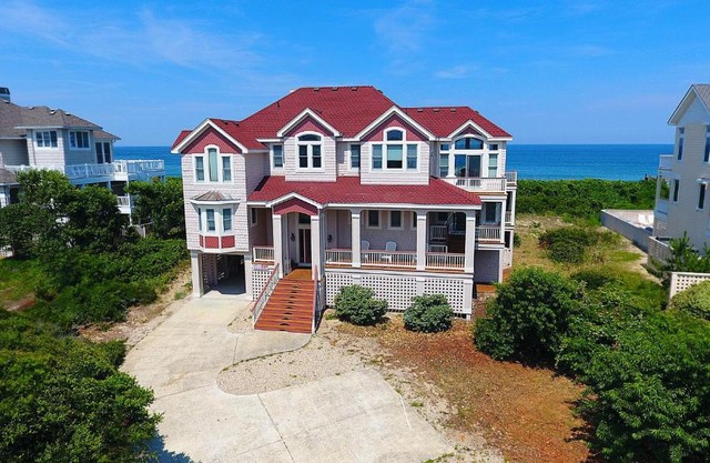 PI26, Atlantis- Oceanfront, 7 BRs, Ocean Views, Pool table, Pool, Private Beach Access