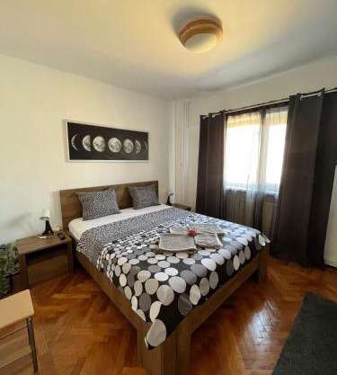 Picadilly Apartment