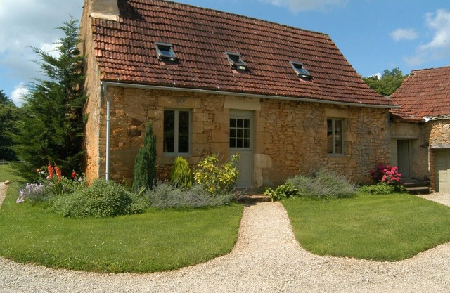 Pichoutou - Hermosa granja de piedra en aldea privada con 20 acres de tierra