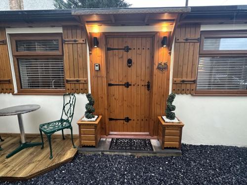 Picton Cottage Studio - A beautiful newly refurbished annexe with handmade features