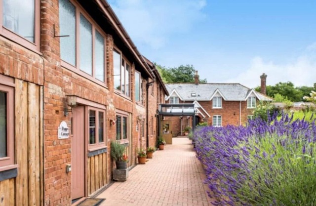 Picturesque barn converted cottage - 15 mins from Exeter