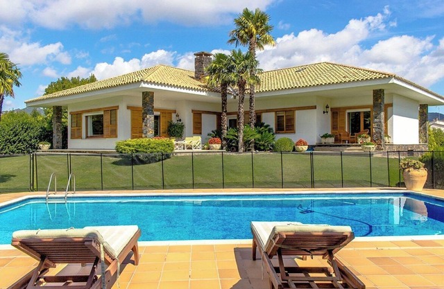 Pintoresca villa con piscina en la Costa Brava