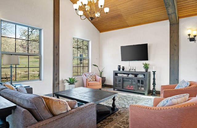 Great Deals on Summer Stays!