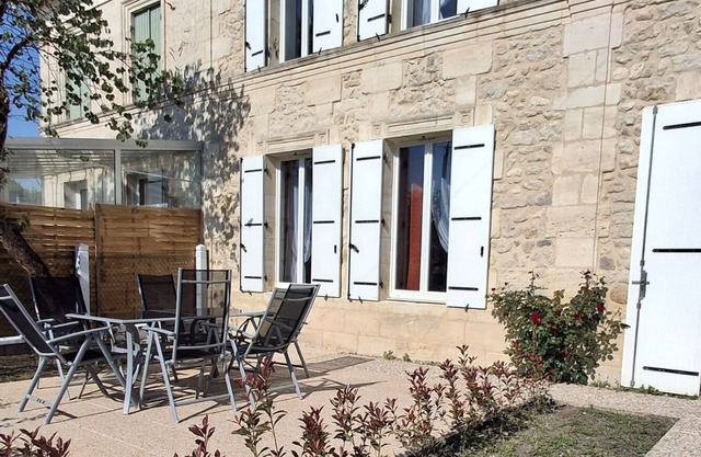 Pierres d'Estuaire - 3-star gîte 2025 between vineyards, ocean and river.