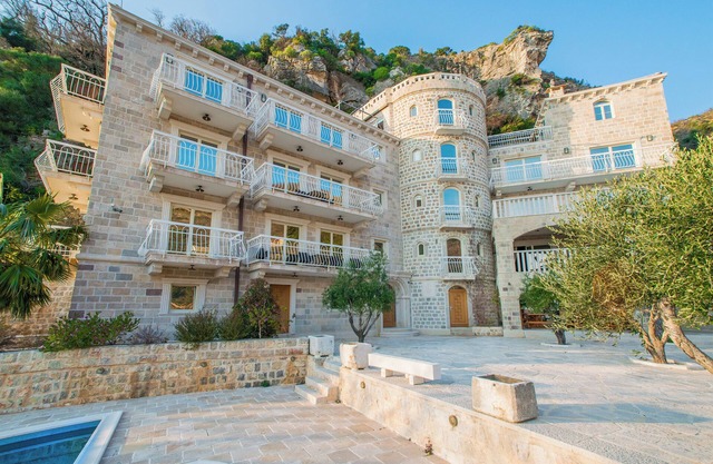 Pietra Mare Apartments
