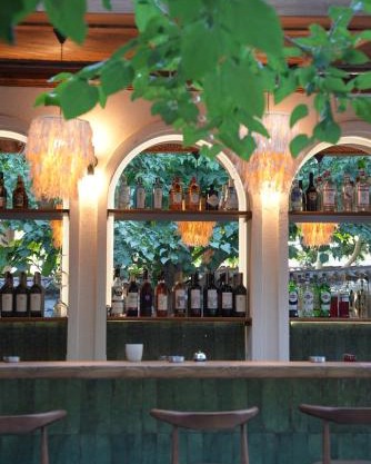 Pietra Social House