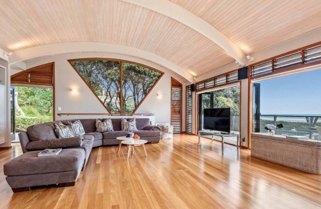 Piha beach house