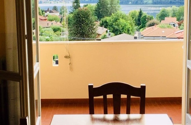Pina House - cuarto piso con maravillosa vista al lago