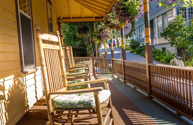 Pine Cottage Bed & Breakfast
