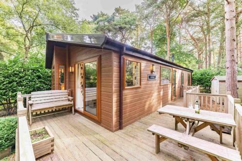 Pine Lodge - Norfolk Cottage Agency