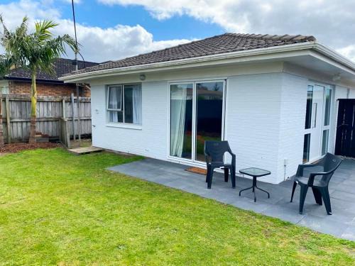 Pine Unit Orewa Beach