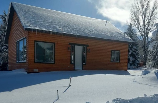 Pine Valley Getaway (New Home)
