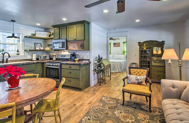 Pinedale Farmhouse w/ National Forest Access!
