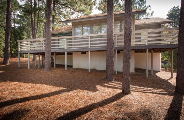 PINEHURST AREA GOLF! 2 mi to Village & Courses. Golf View.