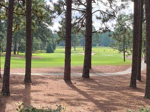 Pinehurst No. 6 Golf Front Getaway