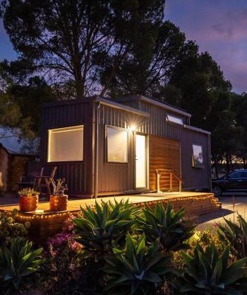 Pink Lake Tiny House - 'Peony'