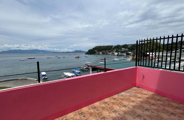 Pink Ocean Diving Resort Sabang Puerto Galera