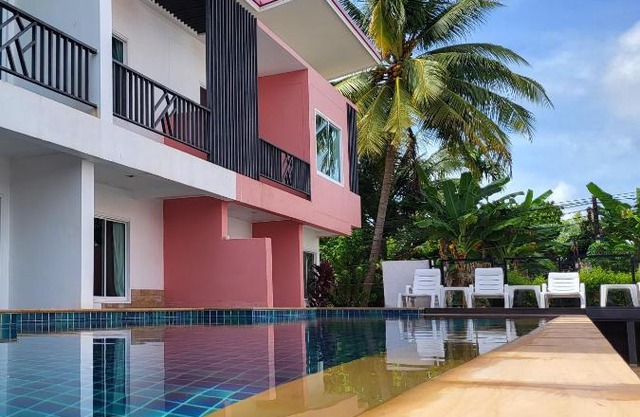 Pinky Hotel by Kanchana