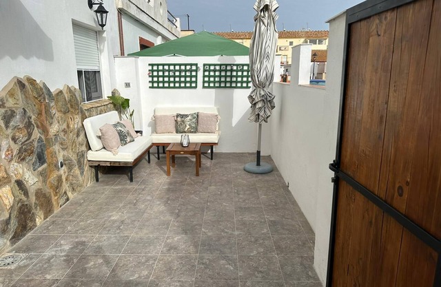 PinosdelMar. ¡A 10 minutos playa y 5 minutos del centro ciudad! Con aparcamiento