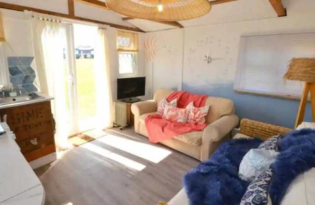 Pips beach chalet