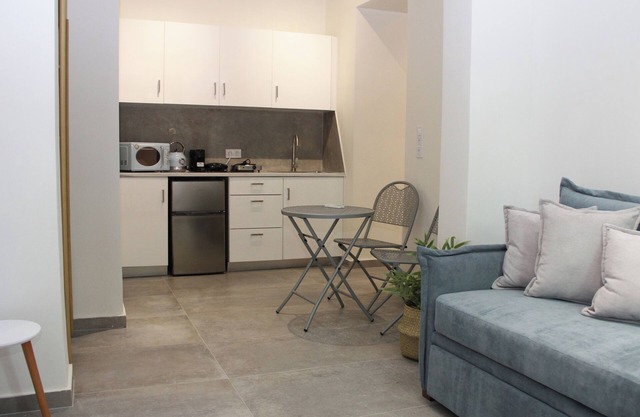 Pirgos Cozy Apartment for 4 by MPS