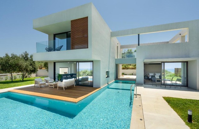 pirgos-villas, Avra & Ostria villa, Heated pool , amazing sea view