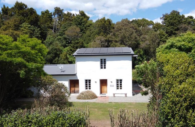 Pirita vineyard cottage.