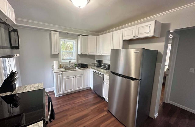 Pitcher's Paradise Apt 3 All Star Baseball Rentals