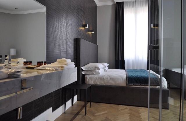 Place 24 Suites & Wellness