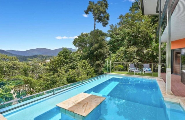 Planchonella Rainforest Pavilion- Luxury Rainforest Retreat with Panoramic Views & Pool