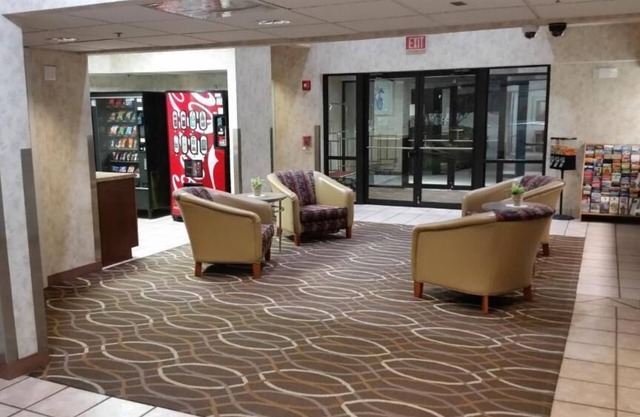 Plano Inn & Suites