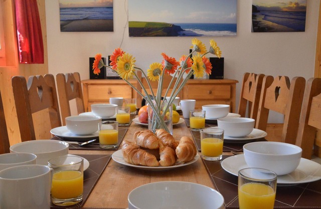 Platane B4, a central, spacious 4 bedroom apartment in Grimentz