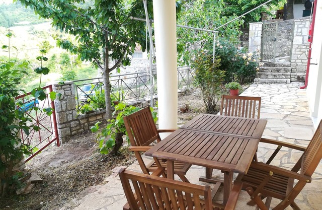 Plataniotissa Mansion