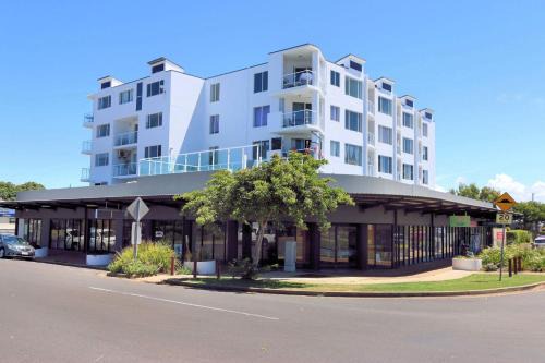 Platinum Apartments - Unit 2