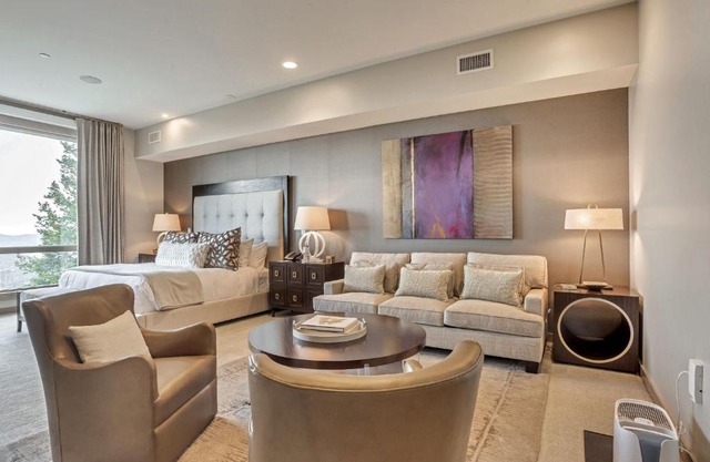 Platinum Room Hotel Room