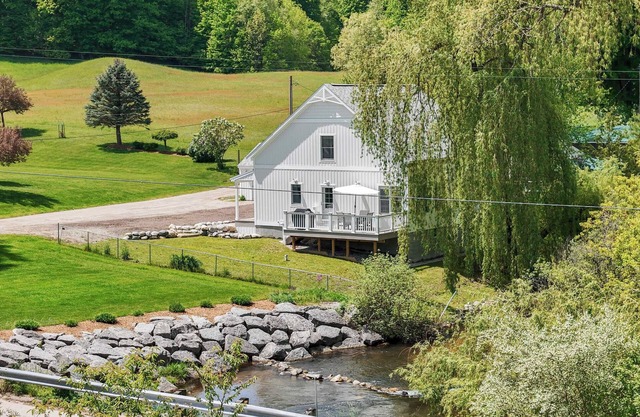 Platte River Cottage - Great for Fishing! Dog Friendly