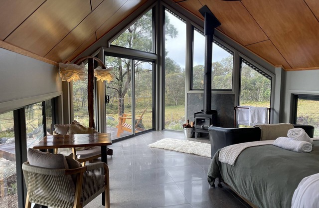 Platypus Bend Eco Retreat - Off Grid rural hideaway