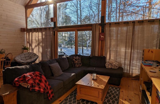 Play & Stay in Algonquin