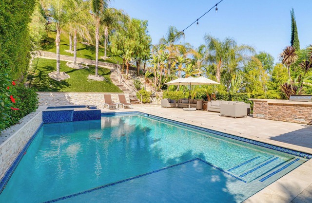 Play, Swim & Unwind: Luxe Los Angeles Oasis!