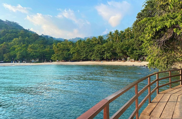 Playa La Caleta Bataan