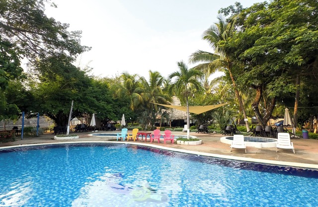 Playa Linda Surf Hotel